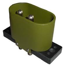 Aircraft ground power cable contact block